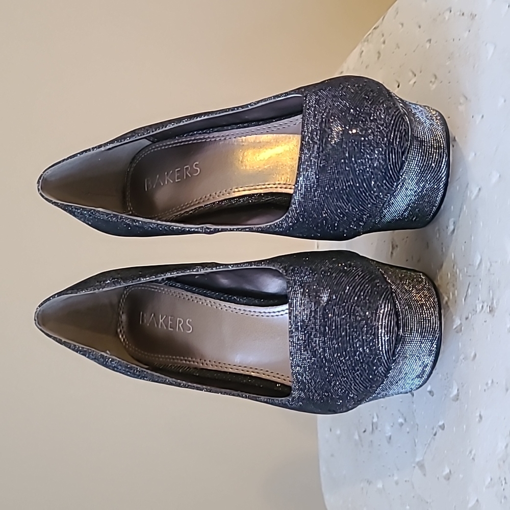 Bakers Nikka Pewter Platform Pumps Size 6 - Picture 4 of 4